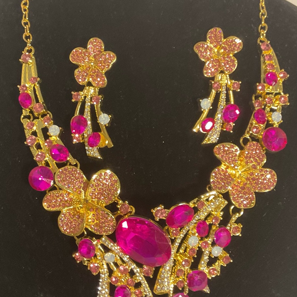 Gold-Tone Pink Crystal Floral Necklace & Earring Set